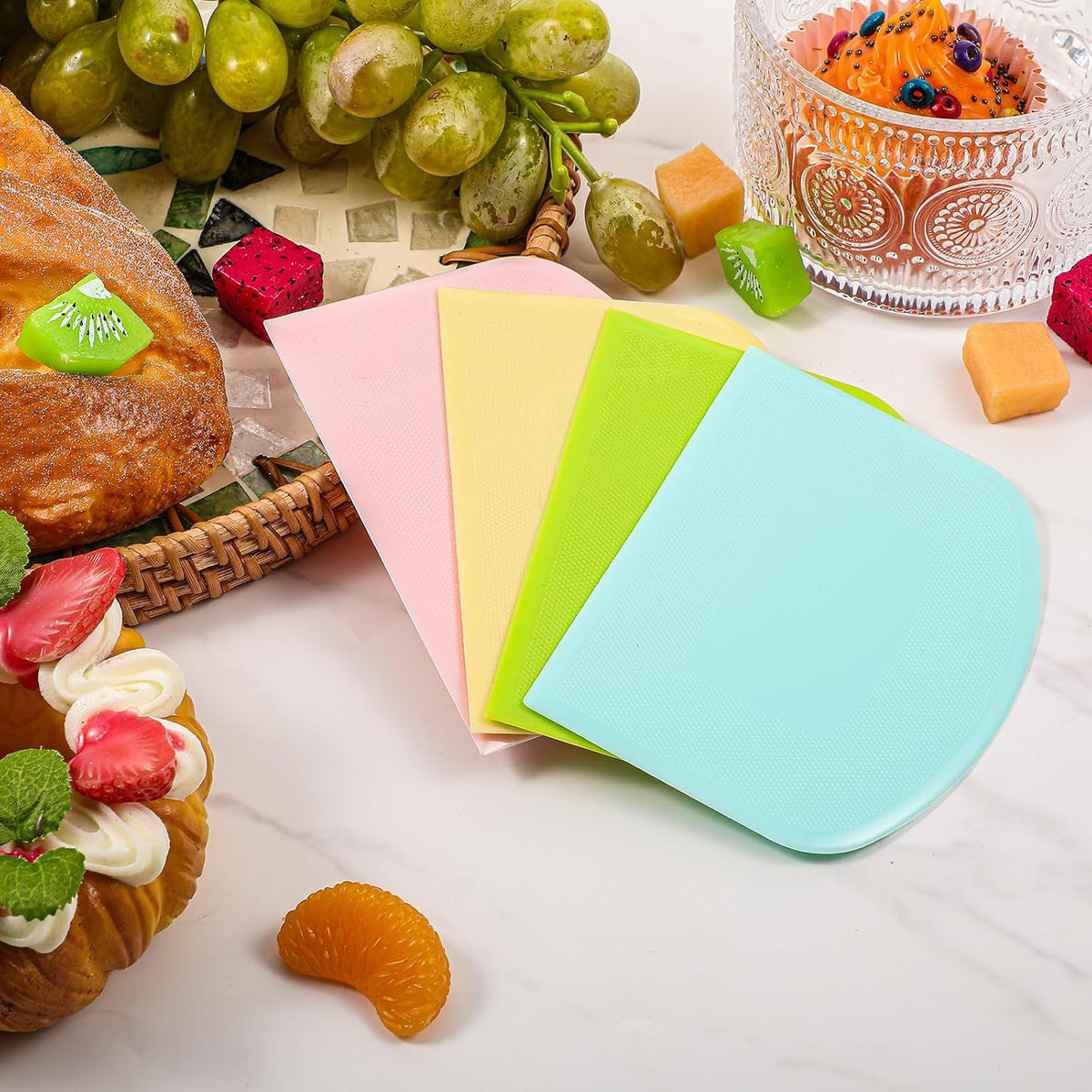 Versatile Dough Slicer - A Non-Stick Pastry Tool That Combines a Flexible Bowl And Cutter in One. Its Sharp Edges Allow for Effortless Use. Available in Various Colors. an Essential Kitchen Gadget for Both Amateur Cooks And Professional Bakers