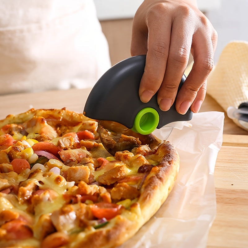 Stainless Steel Round Wheel Cutter - Perfect for Cake, Bread, and Pie Baking - Roulette Roller Kitchen Tool for Home Baking!