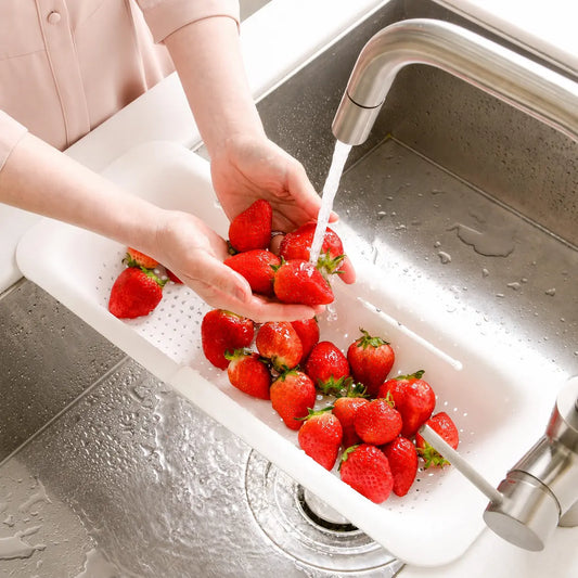 Plastic Expandable Over-Sink Colander Basket - Adjustable Telescopic Sink Strainer, Multifunctional Kitchen Accessories, Space-Saving & Family Size Single Unit, Fast-Draining Compact for Small Kitchens Produce Rack Organizer