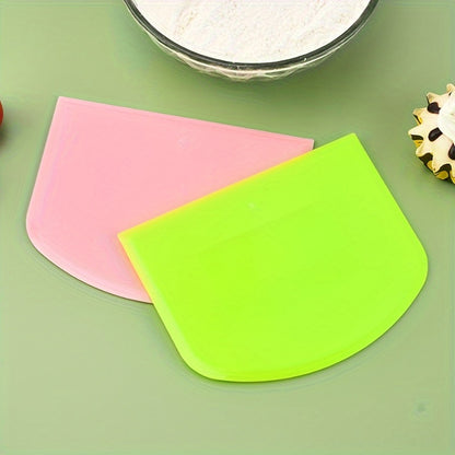 Random 2pcs Multipurpose Silicone Scrapers, Food Grade, for Baking And Cooking