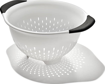 OXO Good Grips Plastic Strainer - 3 Qt Capacity, White