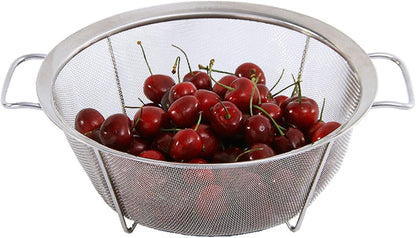 AJIODA Stainless Steel Mesh Colander Strainer Basket, 4 Quart Fine Mesh Net Colander with Heavy Duty Handles & Wide Rim & Resting Feet for Strain, Drain, Rinse, Fry, Steam or Cook Vegetables & Pasta