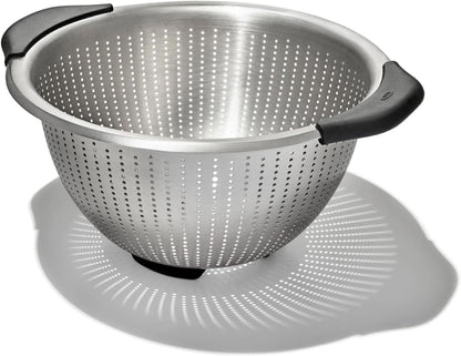 OXO Good Grips Strainer - 5 Qt Capacity, Stainless Steel