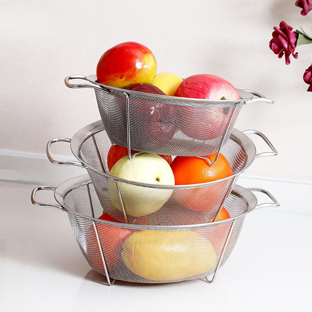 AJIODA Stainless Steel Mesh Colander Strainer Basket, 4 Quart Fine Mesh Net Colander with Heavy Duty Handles & Wide Rim & Resting Feet for Strain, Drain, Rinse, Fry, Steam or Cook Vegetables & Pasta