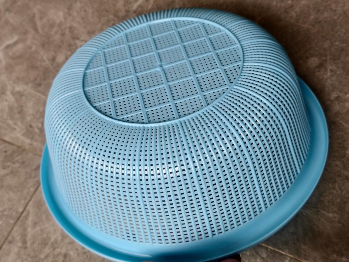 4 pcs Plastic Wash Basket Round Perforated Colander Wash Vegetables and Fruits Drain Cooked Pasta Kitchen Essentials Food Strainer Basket Strainer Kitchen Blue