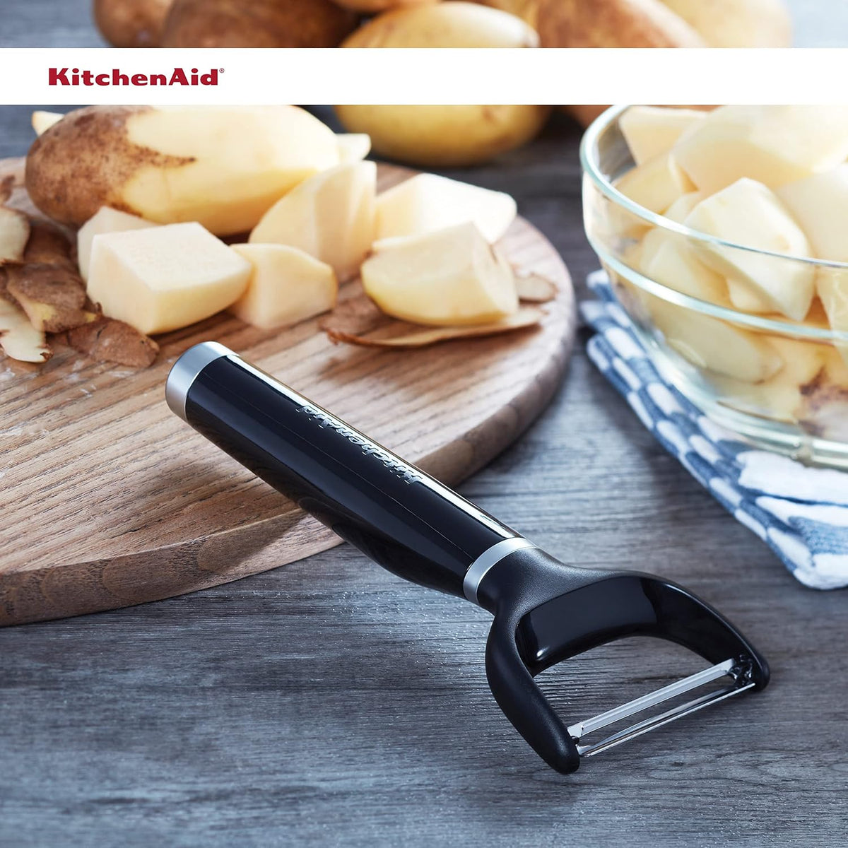 KitchenAid Y Peeler with Ergonomic Handle and Single Edge Blade, Dishwasher Safe with Protective Cover