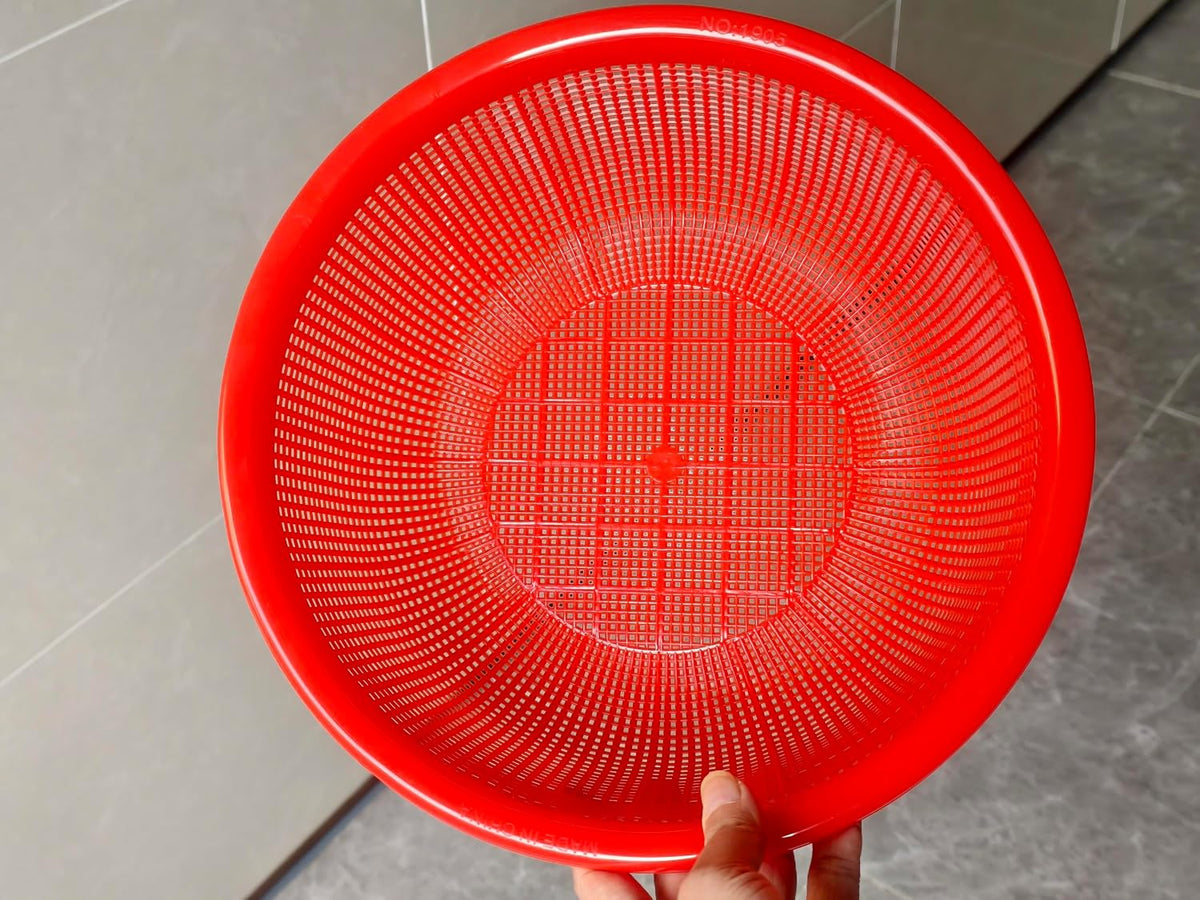 4 pcs Plastic Wash Basket Round Perforated Colander Wash Vegetables and Fruits Drain Cooked Pasta Kitchen Essentials Food Strainer Basket Strainer Kitchen red